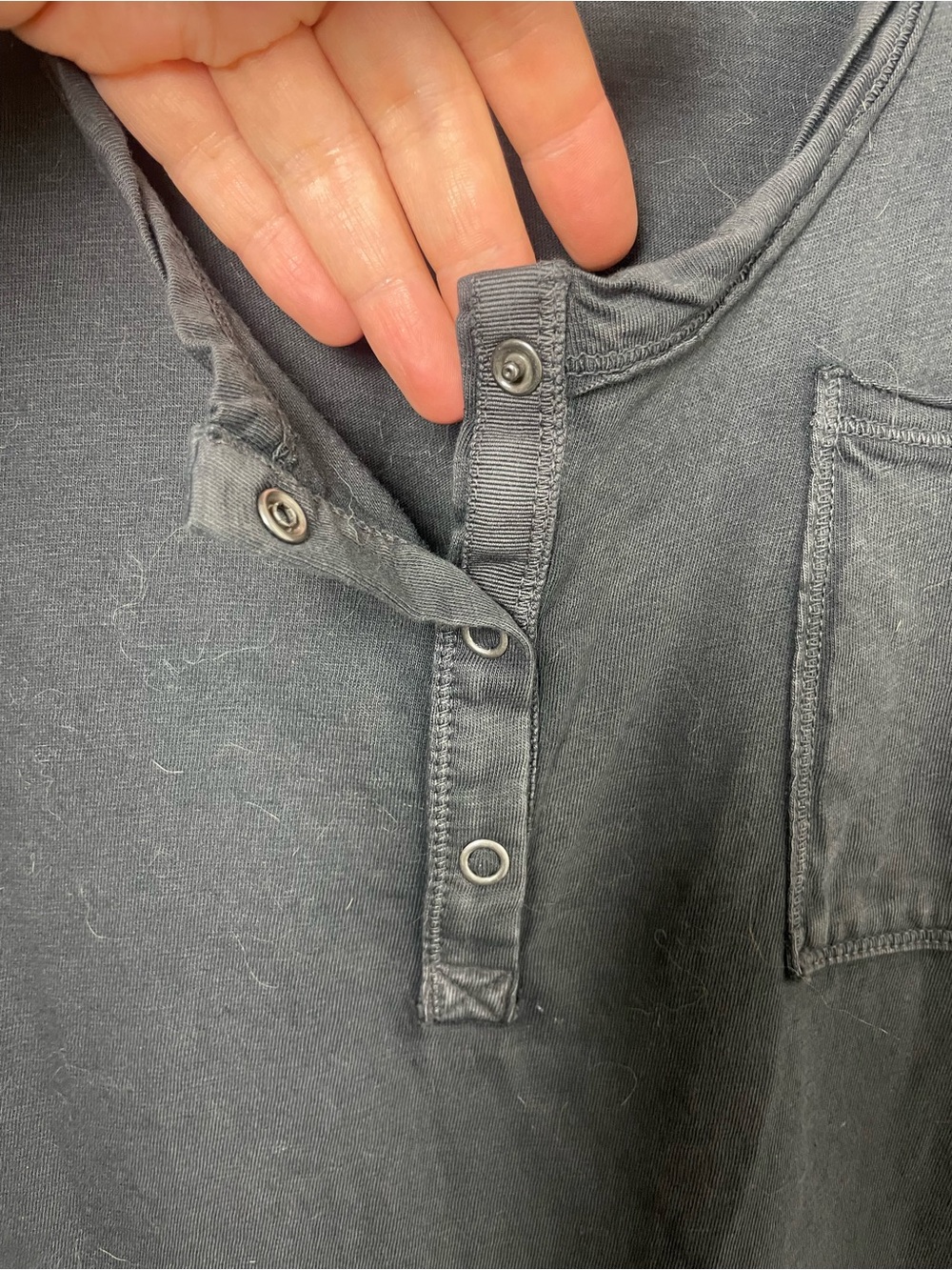 Aerie Oversized Washed Black Short-Sleeve Henley Pocket Tee Size M - Picture 3 of 8